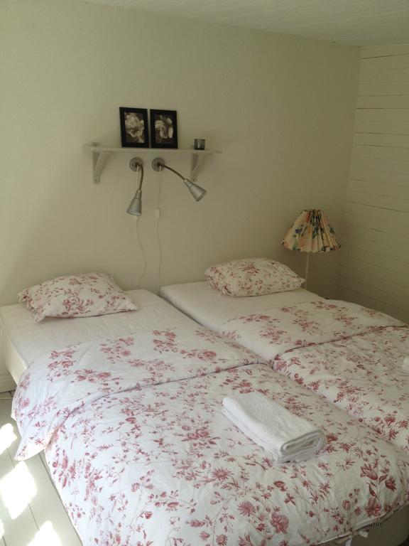 拉霍尔姆Saebyholms Gard住宿加早餐旅馆 客房 照片